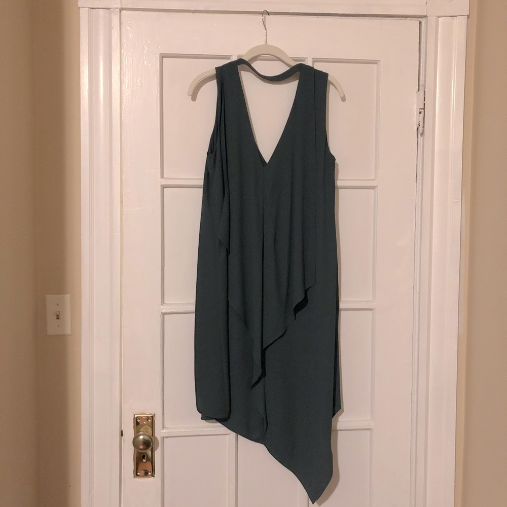 BCBG MAXAZRIA GREEN COCKTAIL DRESS